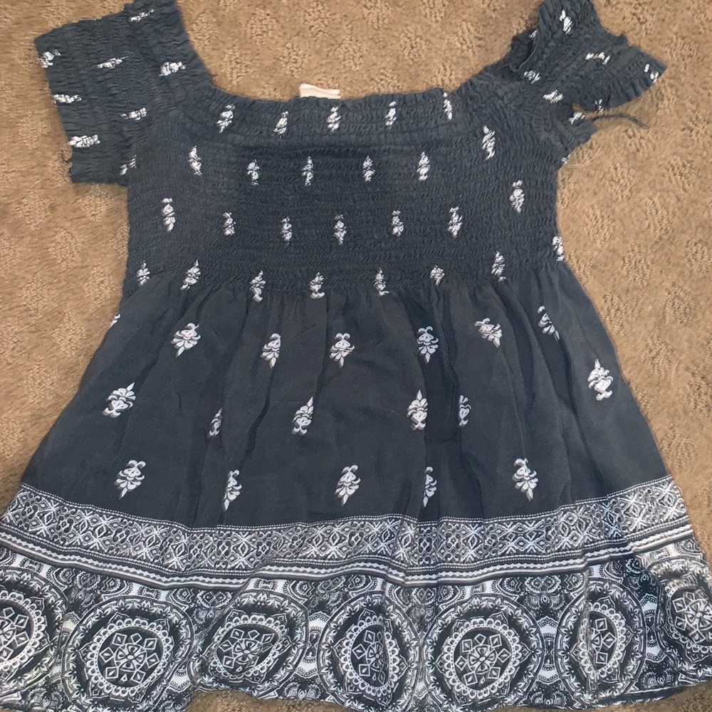 Off the should patterned shirt